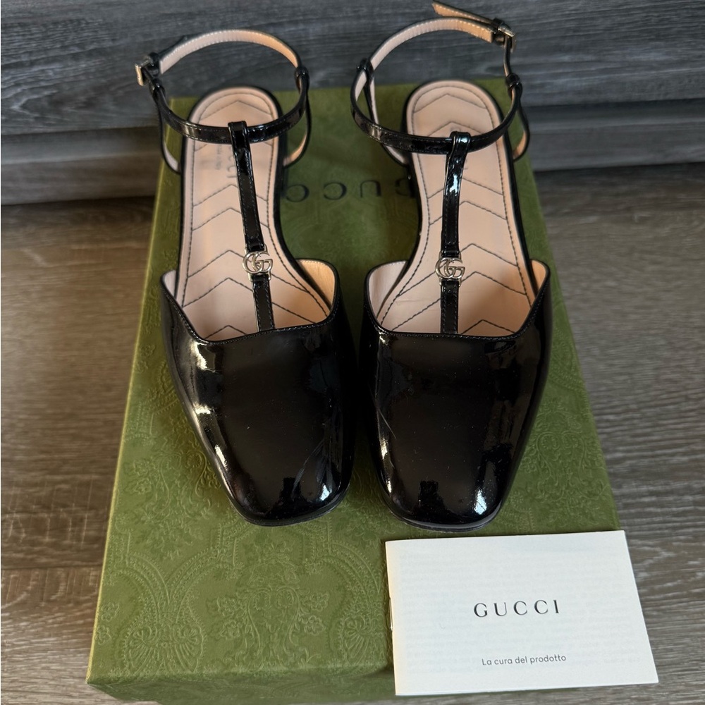 Gucci Black Patent Leather Flats - Picture 7 of 10
